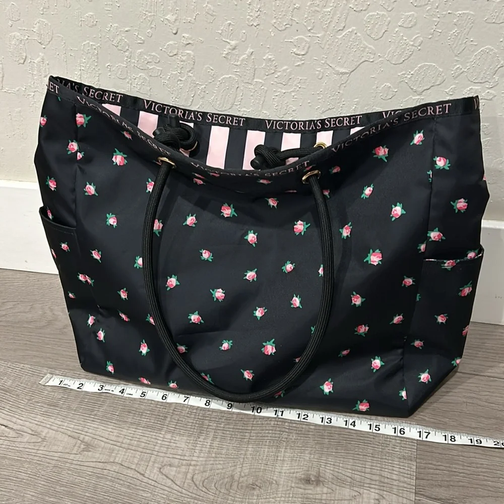 VICTORIA SECRET | Women’s Reversible Tote